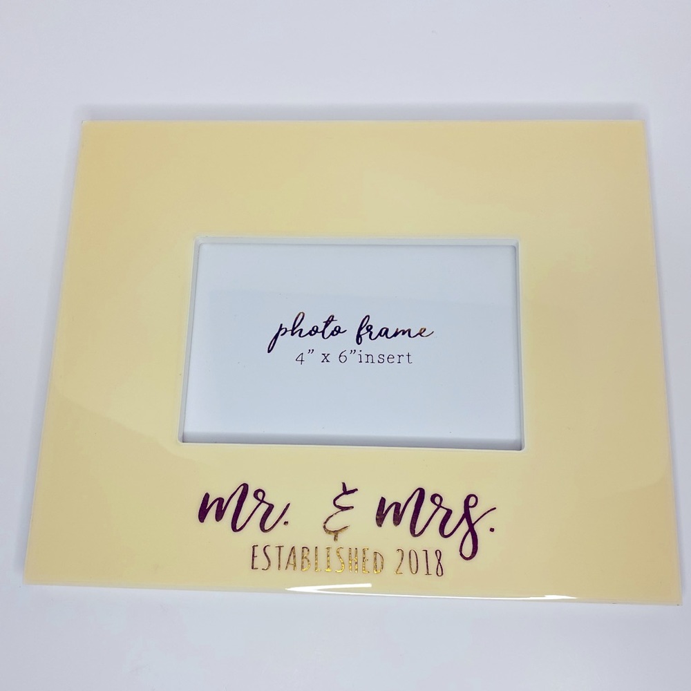2018 Mr. & Mrs. 4 x 6 Photo Frame